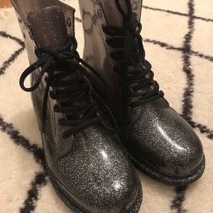 URBAN OUTFITTERS JELLY GLITTER BOOTS